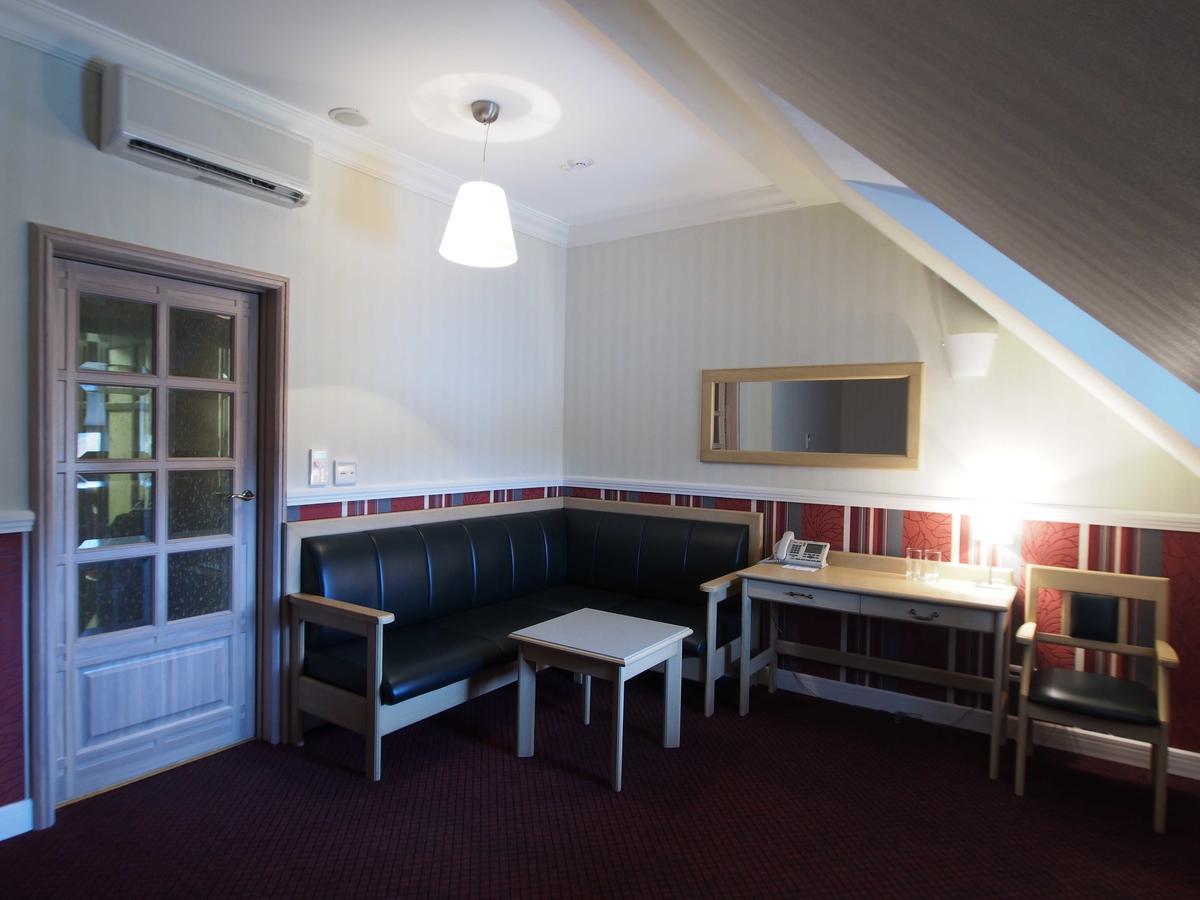 Hotel Mirskiy Castle Zewnętrze zdjęcie
